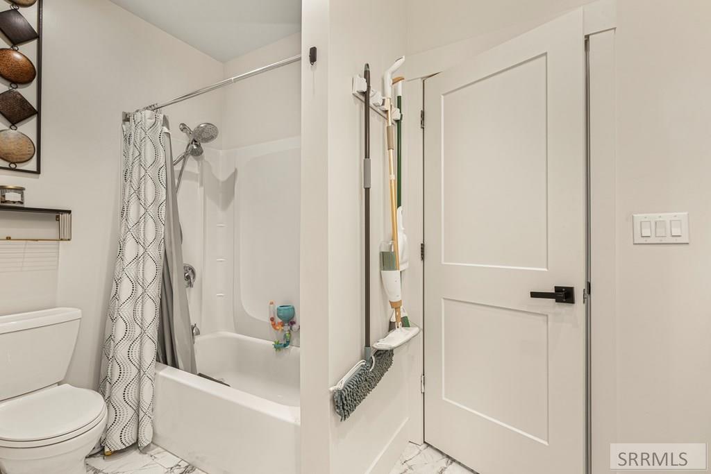 1423 N 950 E Property Photo 24