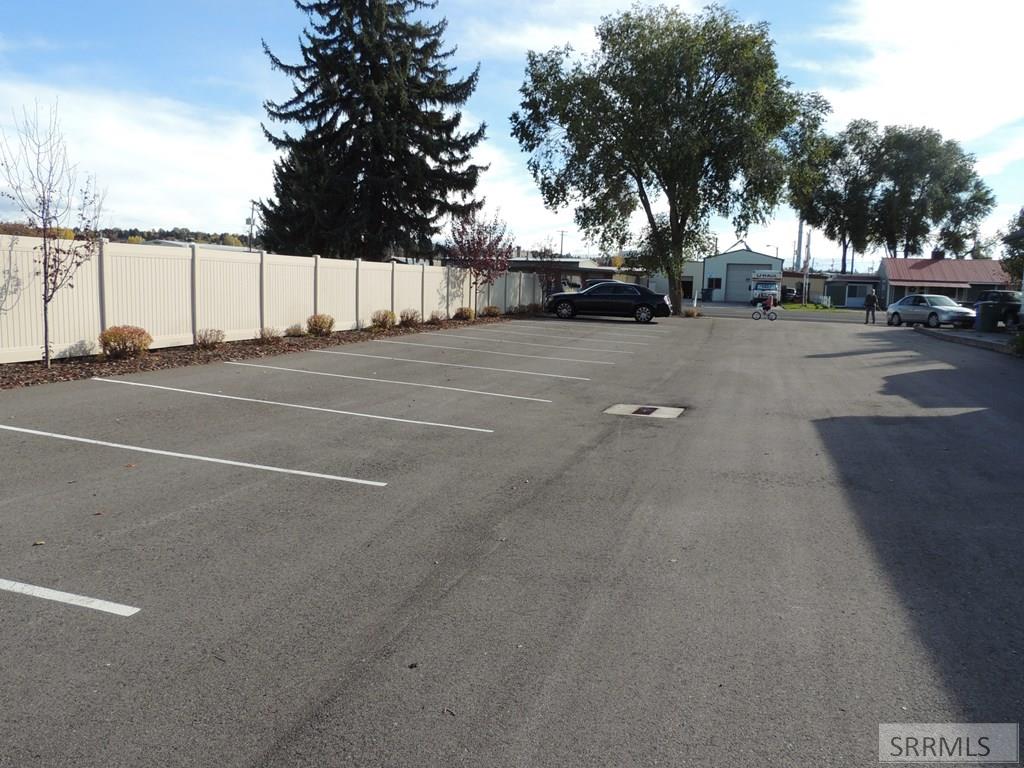 23 E 1st N Property Photo 2