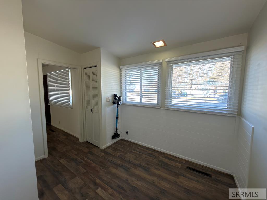 600 Curtis Street Property Photo 17