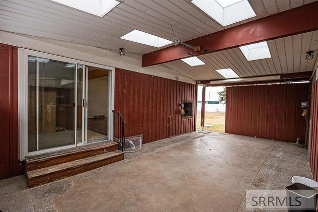 600 Curtis Street Property Photo 32