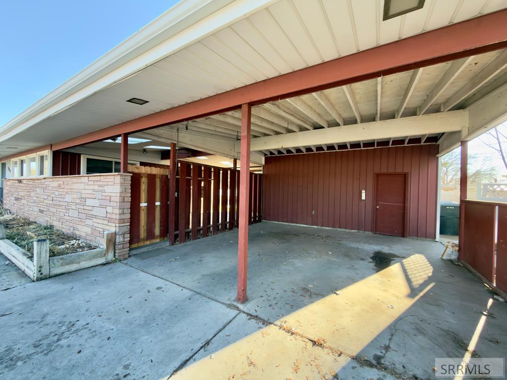 600 Curtis Street Property Photo 35