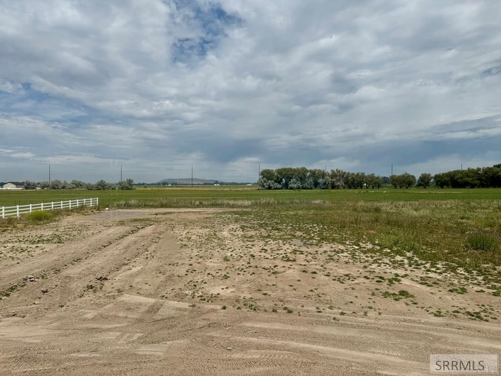 3761 E 369 N Property Photo 5