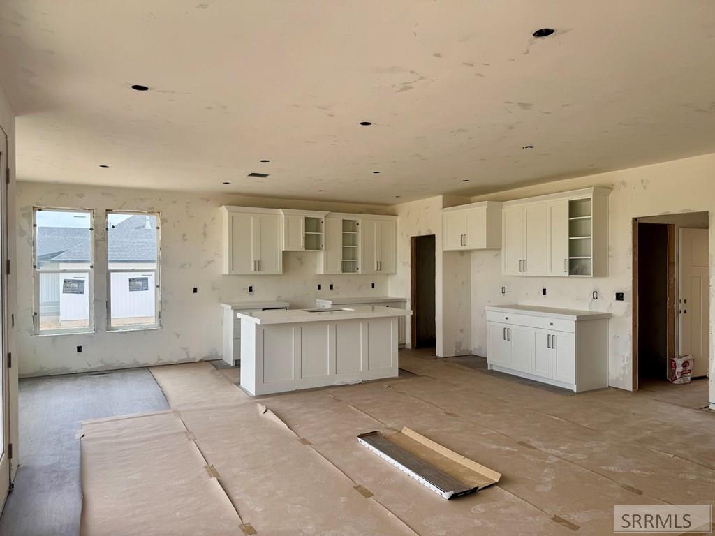 3761 E 369 N Property Photo 6