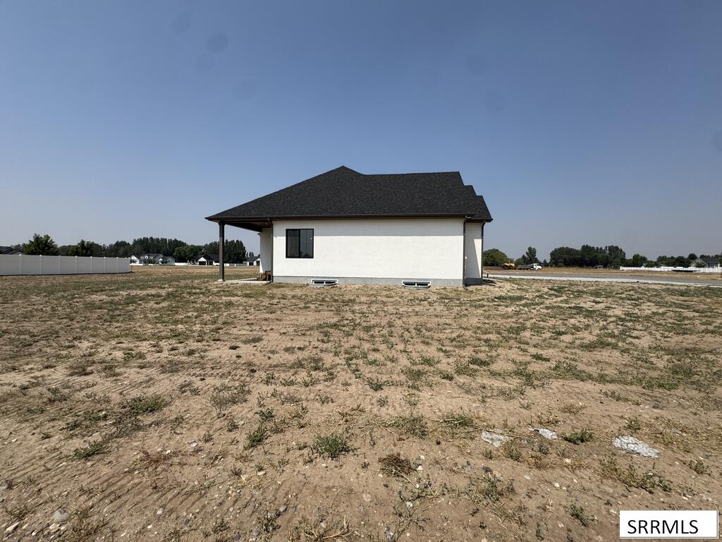 209 N 4117 E Property Photo 6