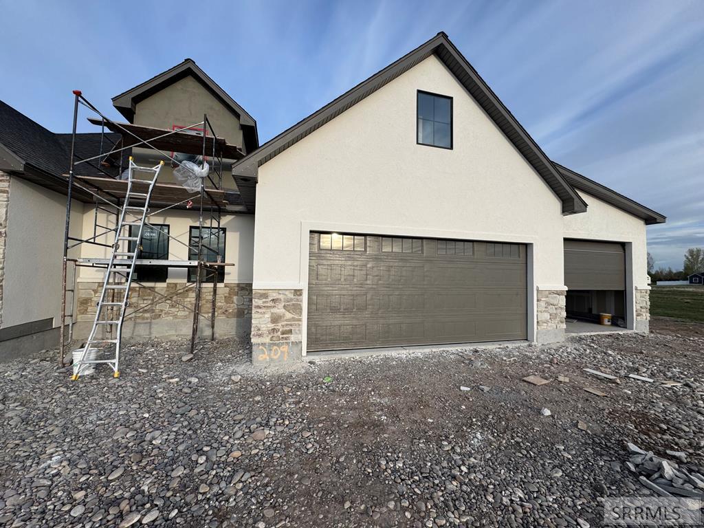209 N 4117 E Property Photo 13