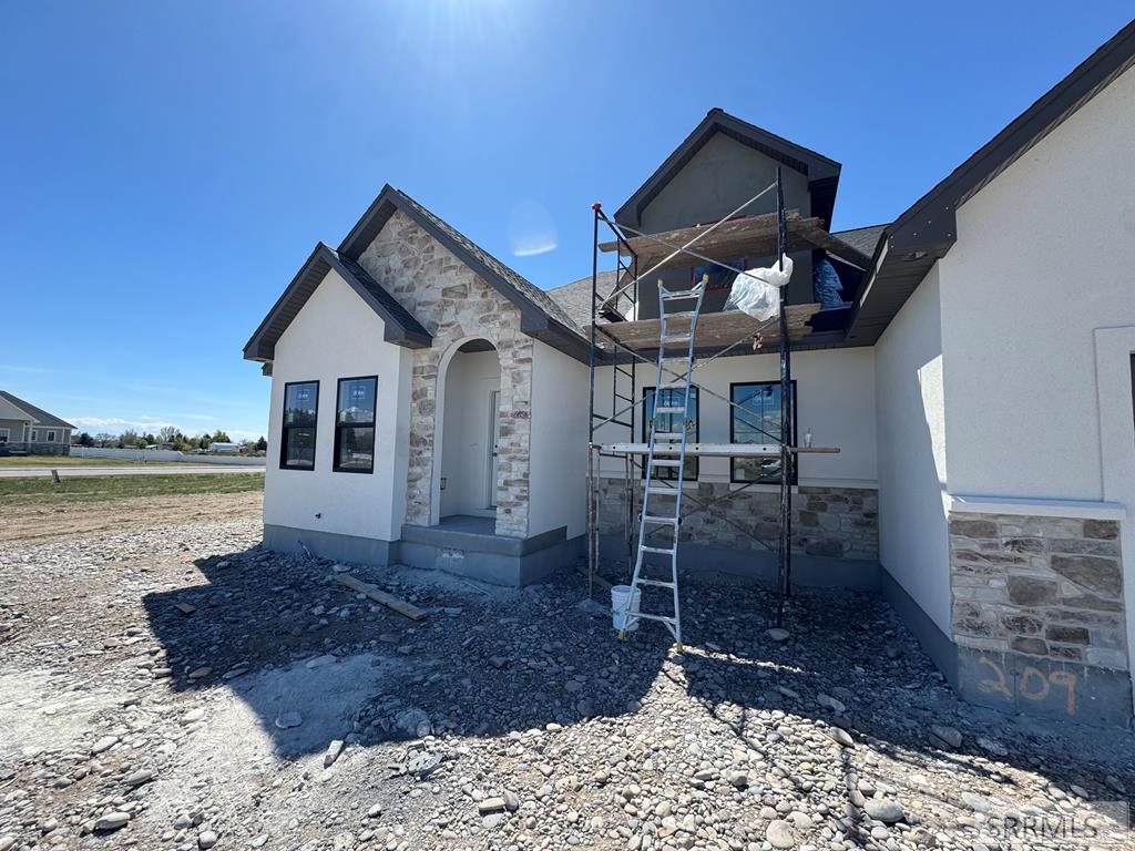 209 N 4117 E Property Photo 77