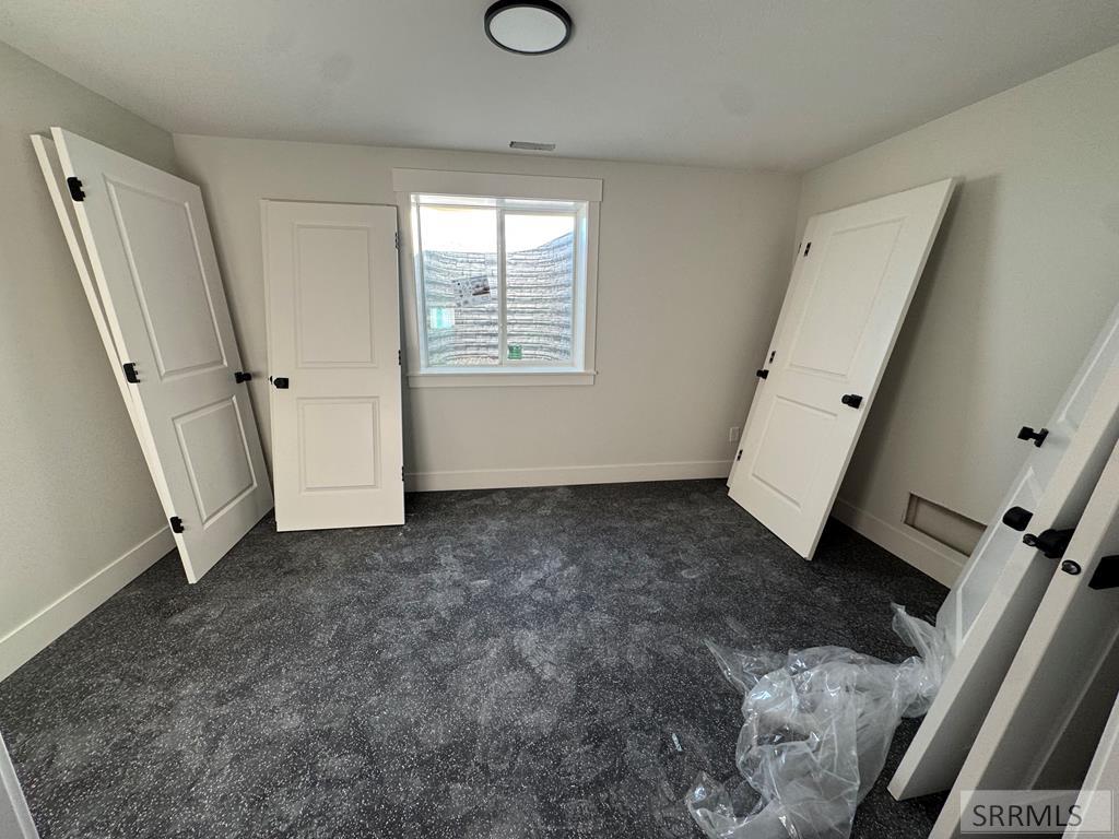 209 N 4117 E Property Photo 94