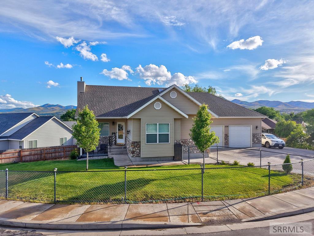 1279 Swisher Road Property Photo 1