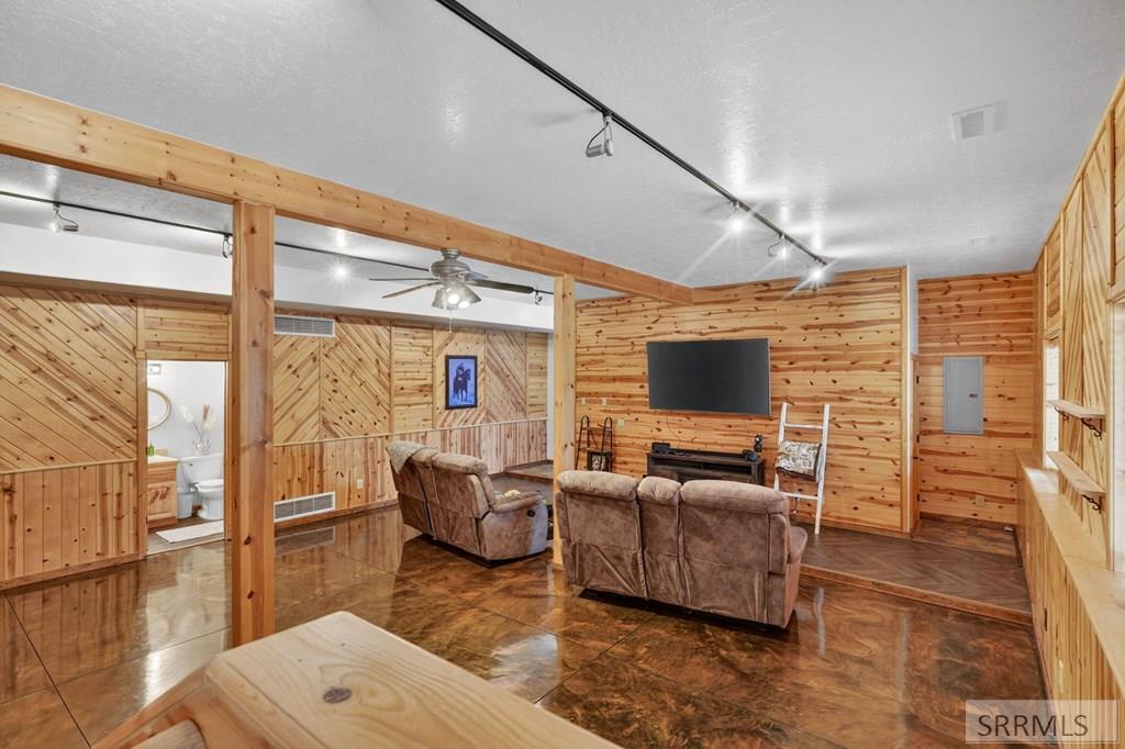 1279 Swisher Road Property Photo 28