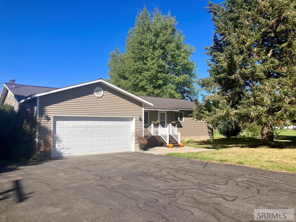 1331 N 3687 E Property Photo 2