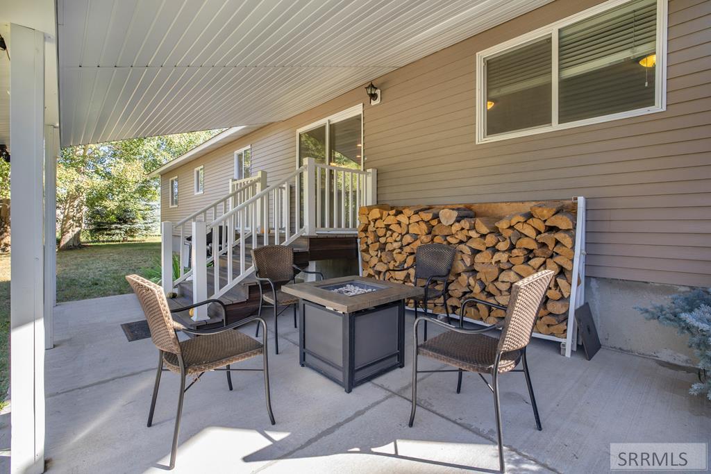 1331 N 3687 E Property Photo 11