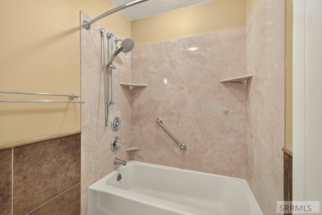 1331 N 3687 E Property Photo 20