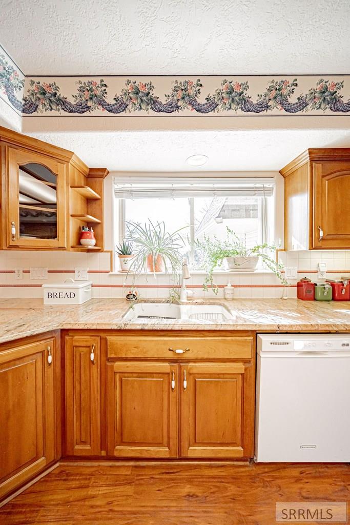 495 Fairway Drive Property Photo 14