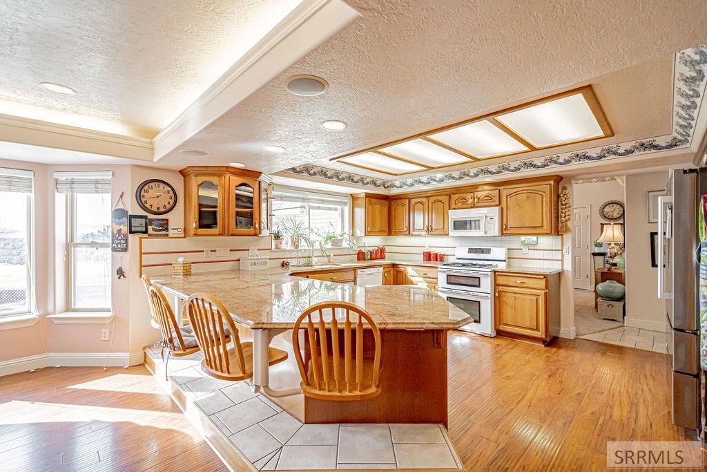 495 Fairway Drive Property Photo 19