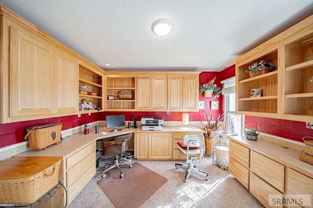 495 Fairway Drive Property Photo 42