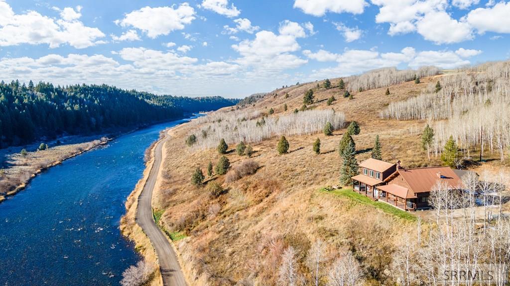 1547 Cherry Butte Road Property Photo 1