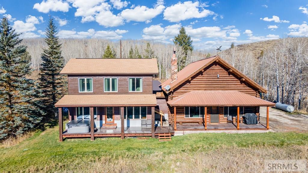 1547 Cherry Butte Road Property Photo 3