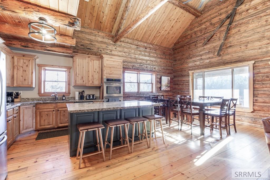 1547 Cherry Butte Road Property Photo 12