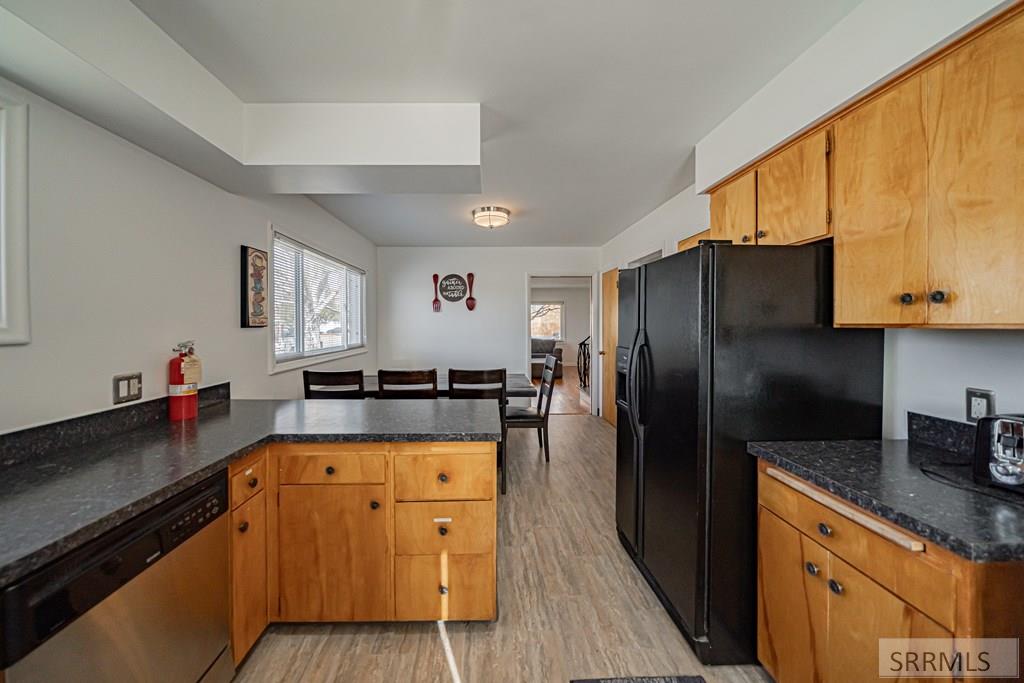 976 Canyon Avenue Property Photo 11