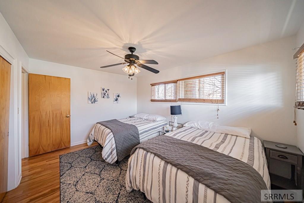 976 Canyon Avenue Property Photo 33