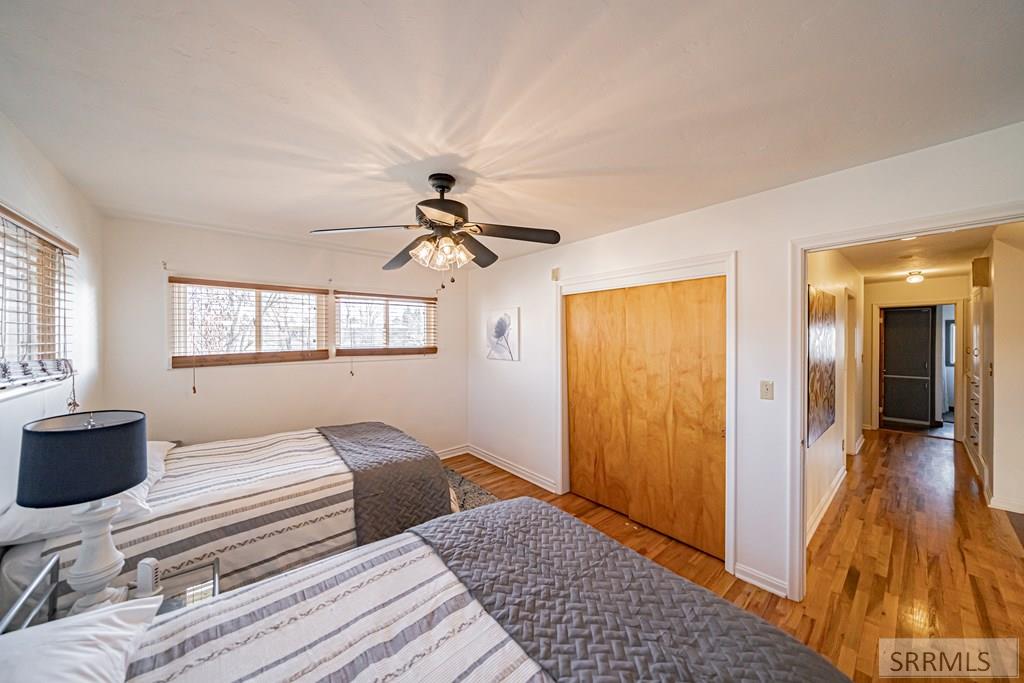 976 Canyon Avenue Property Photo 34