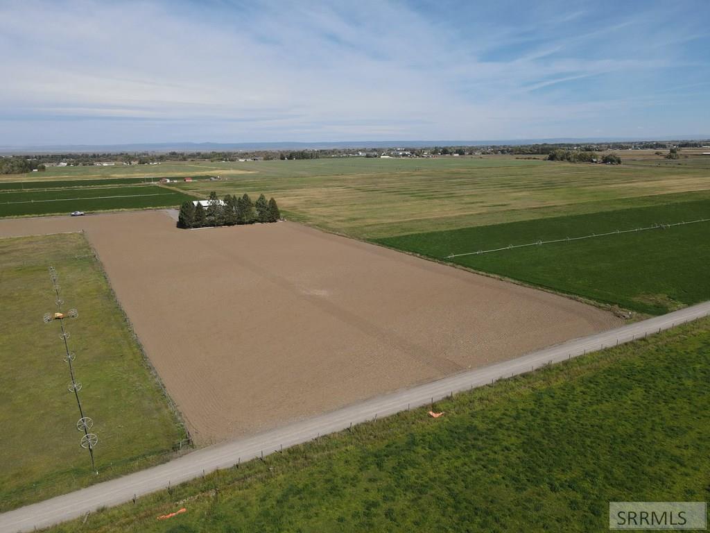 2420 E 434 N Property Photo 13