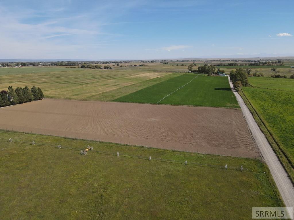 2420 E 434 N Property Photo 14