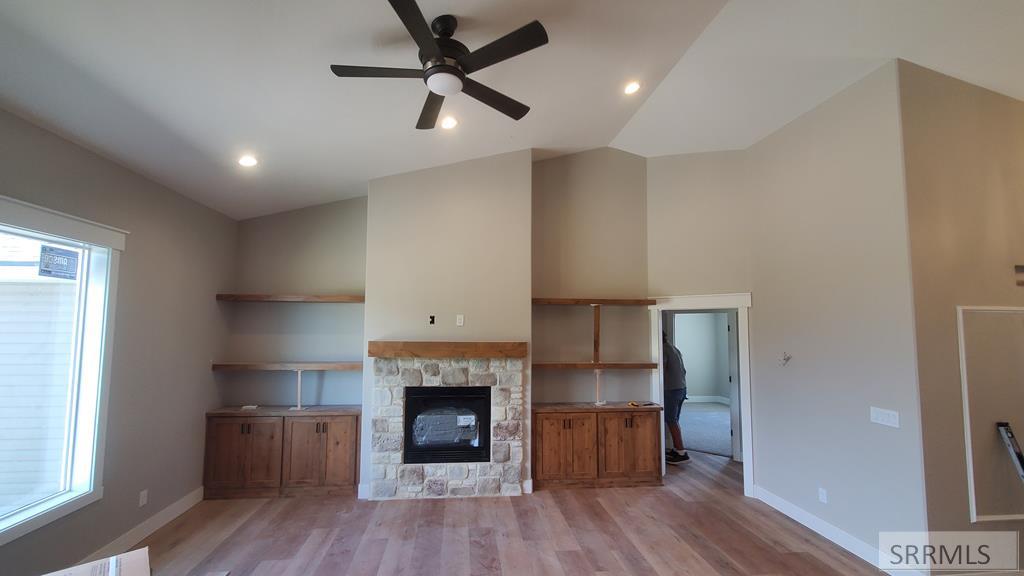 345 N 690 W Property Photo 4