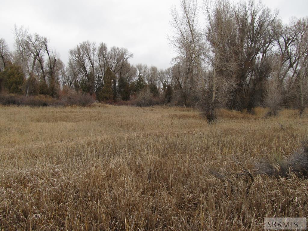 4625 E 200 N Property Photo 1