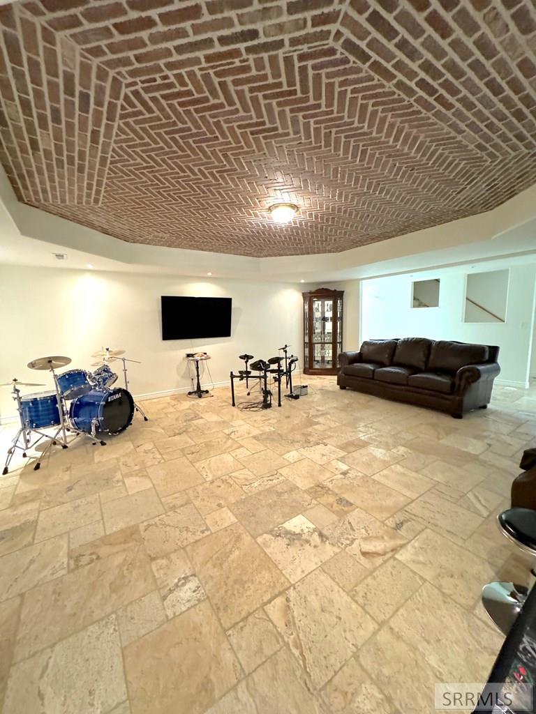 6767 S 46th E Property Photo 89