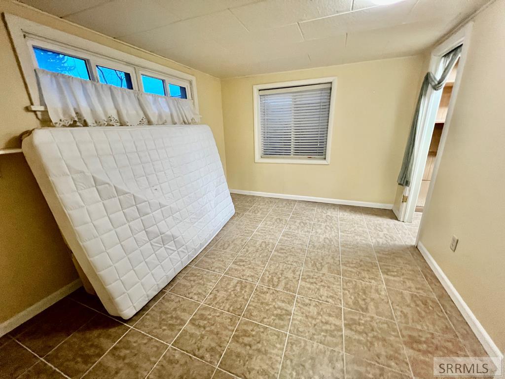 498 9th Street Property Photo 28
