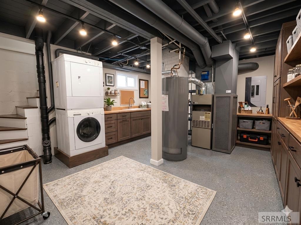 498 9th Street Property Photo 29