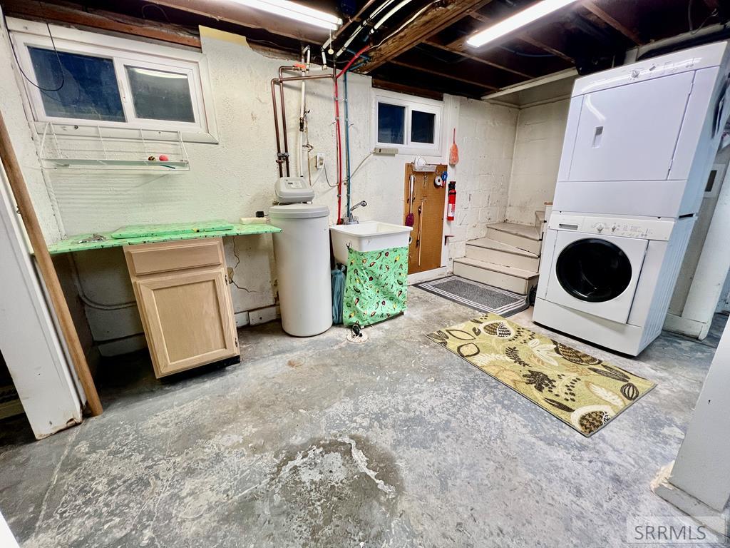 498 9th Street Property Photo 30