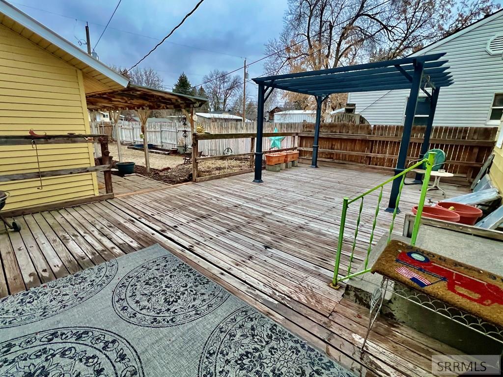 498 9th Street Property Photo 38