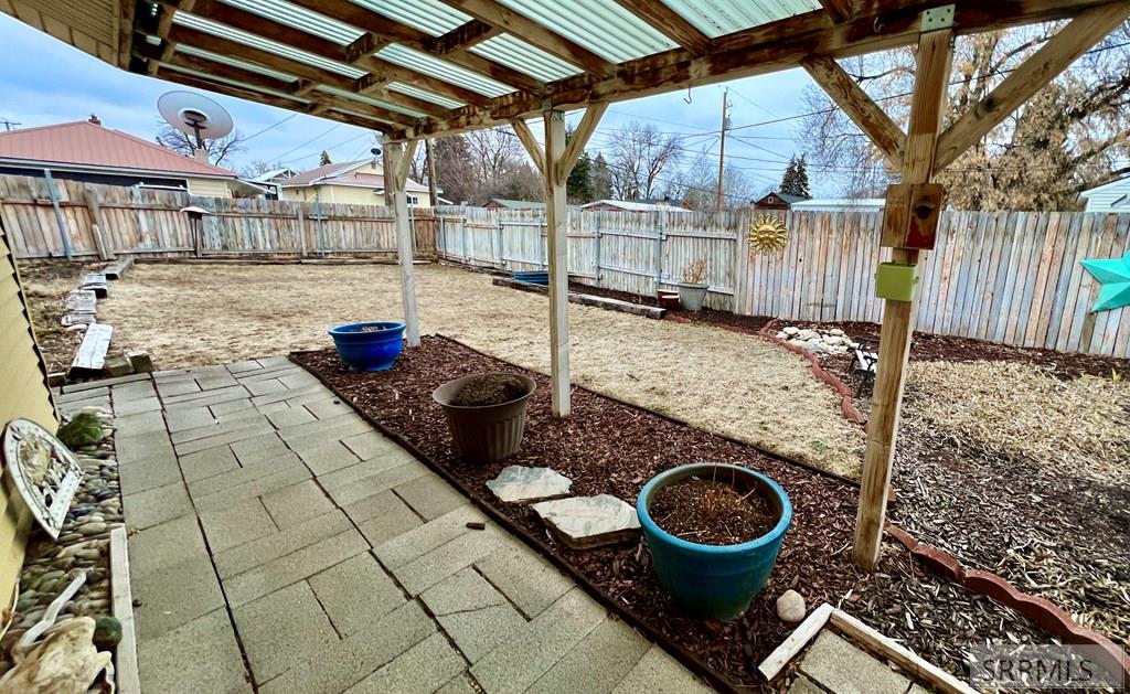 498 9th Street Property Photo 39