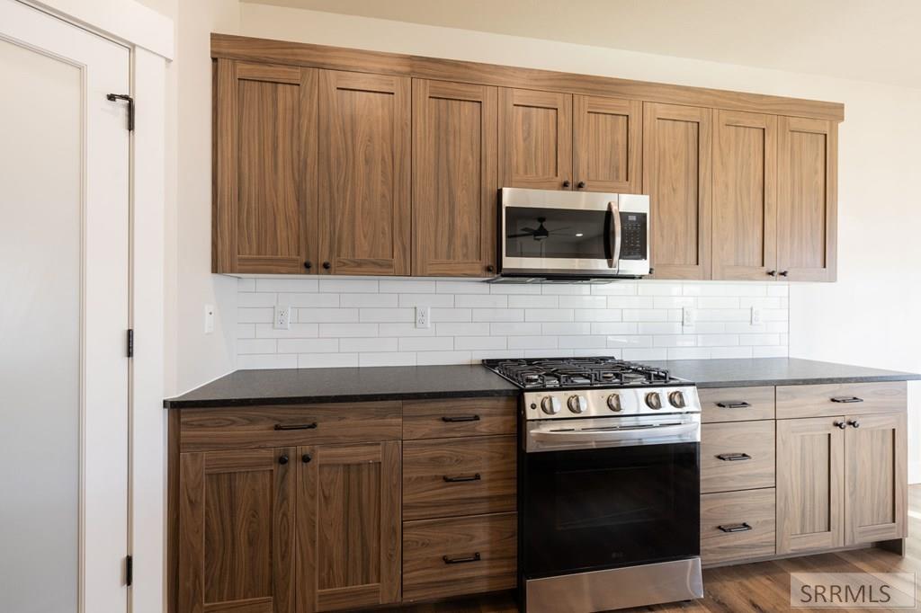 676 Idaho Avenue Property Photo 8