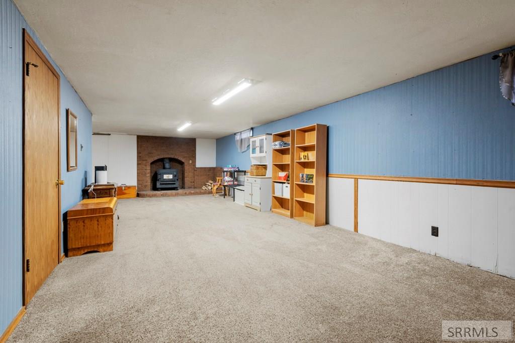 4064 S 2000 W Property Photo 9