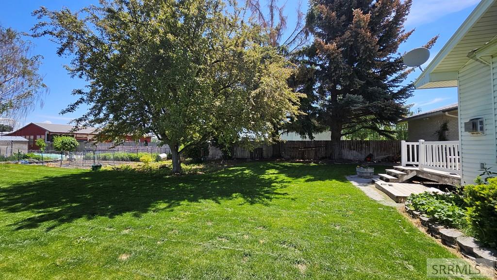 4064 S 2000 W Property Photo 15