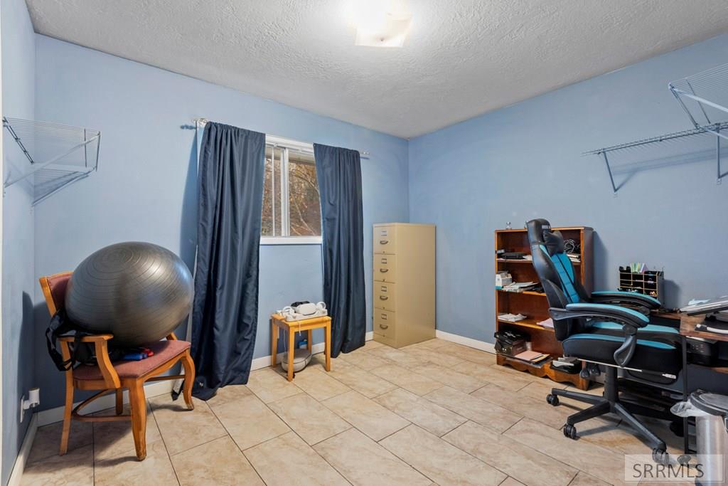 4064 S 2000 W Property Photo 23