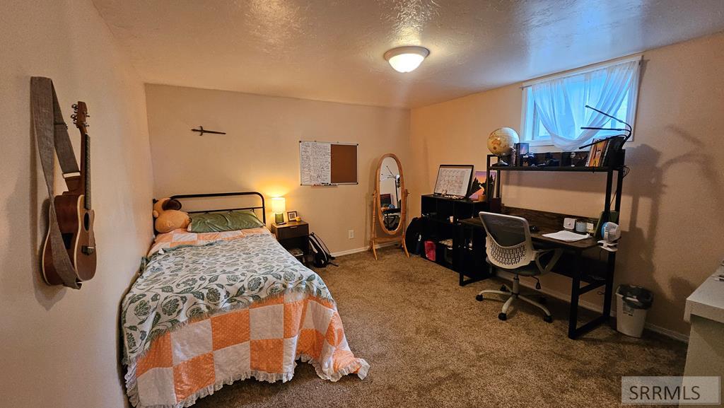 4064 S 2000 W Property Photo 30