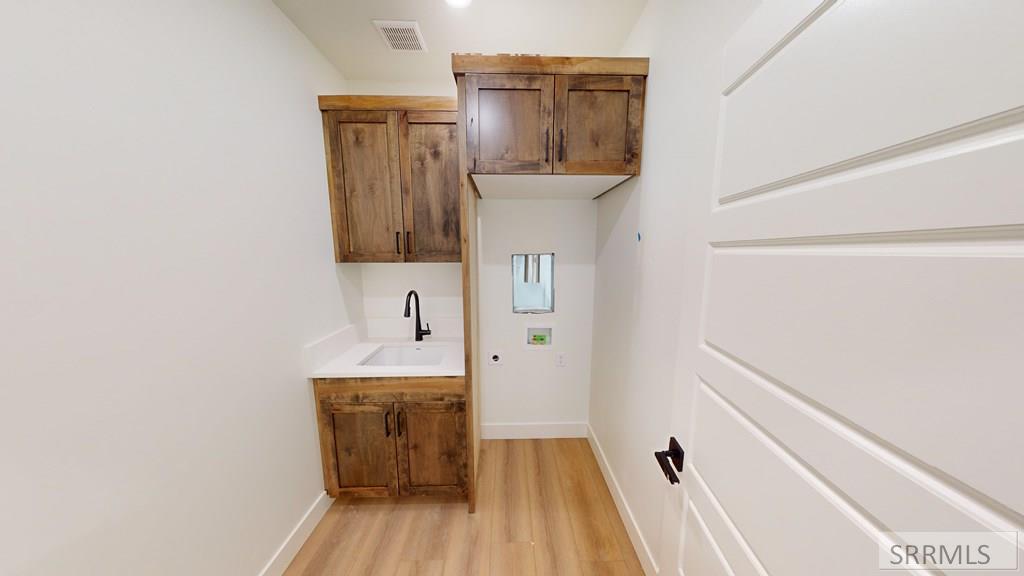 578 S Austin Avenue Property Photo 11