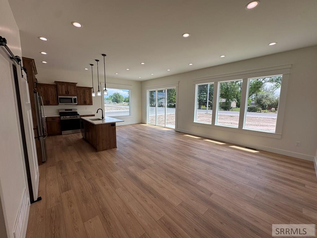 388 Wind River Circle Property Photo 6