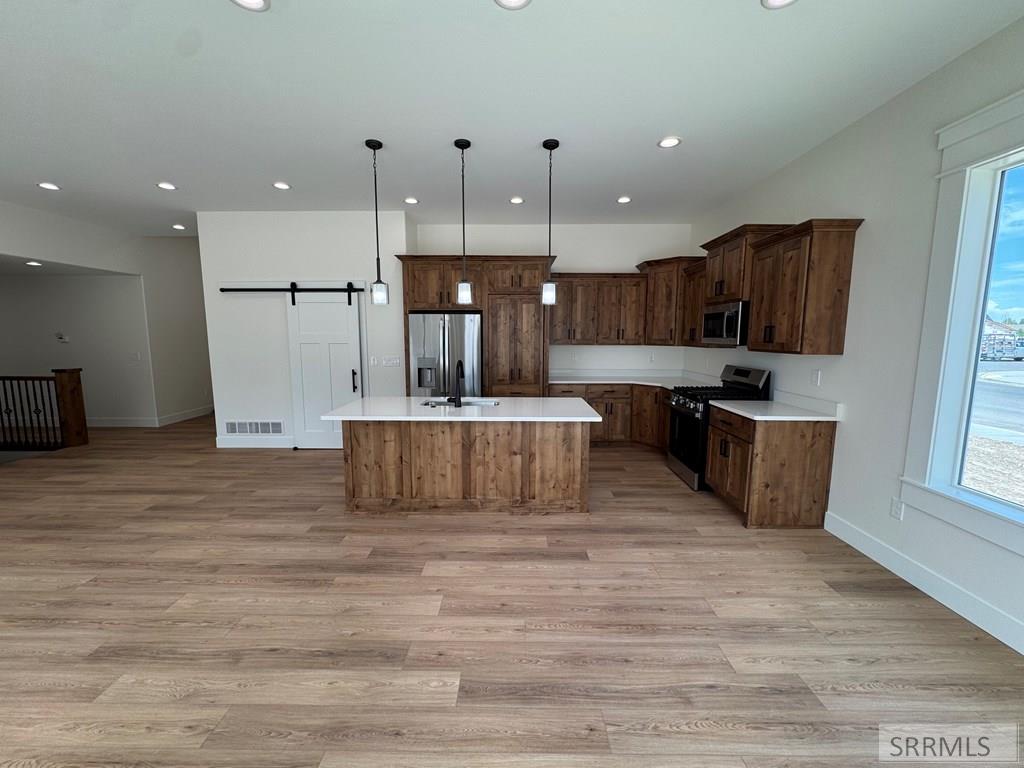 388 Wind River Circle Property Photo 8