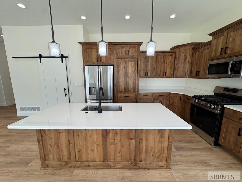 388 Wind River Circle Property Photo 12