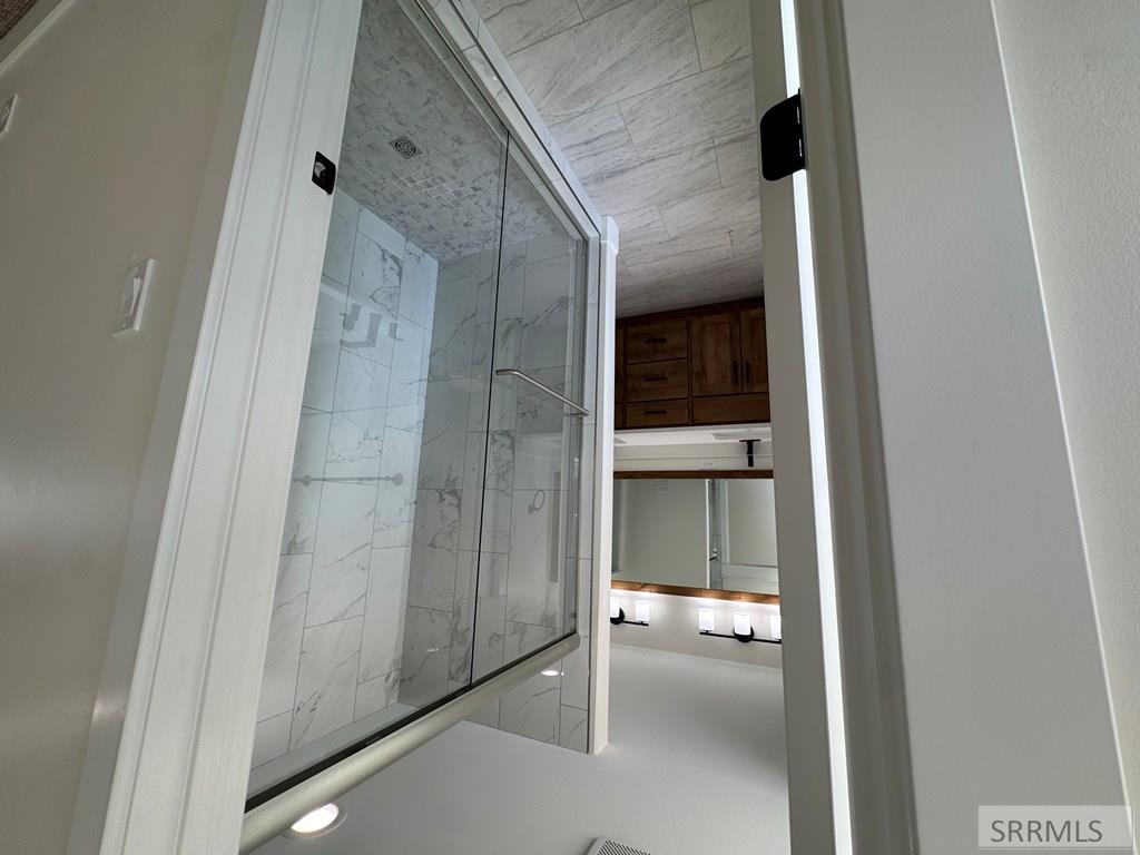 388 Wind River Circle Property Photo 24