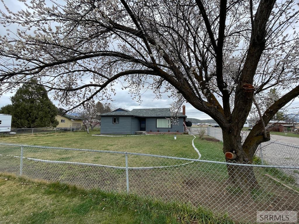2 Chaffin Lane Property Photo 1