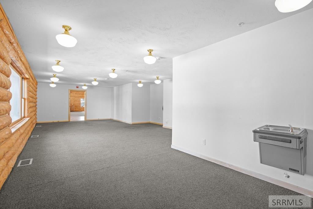 2182177 Property Photo 15