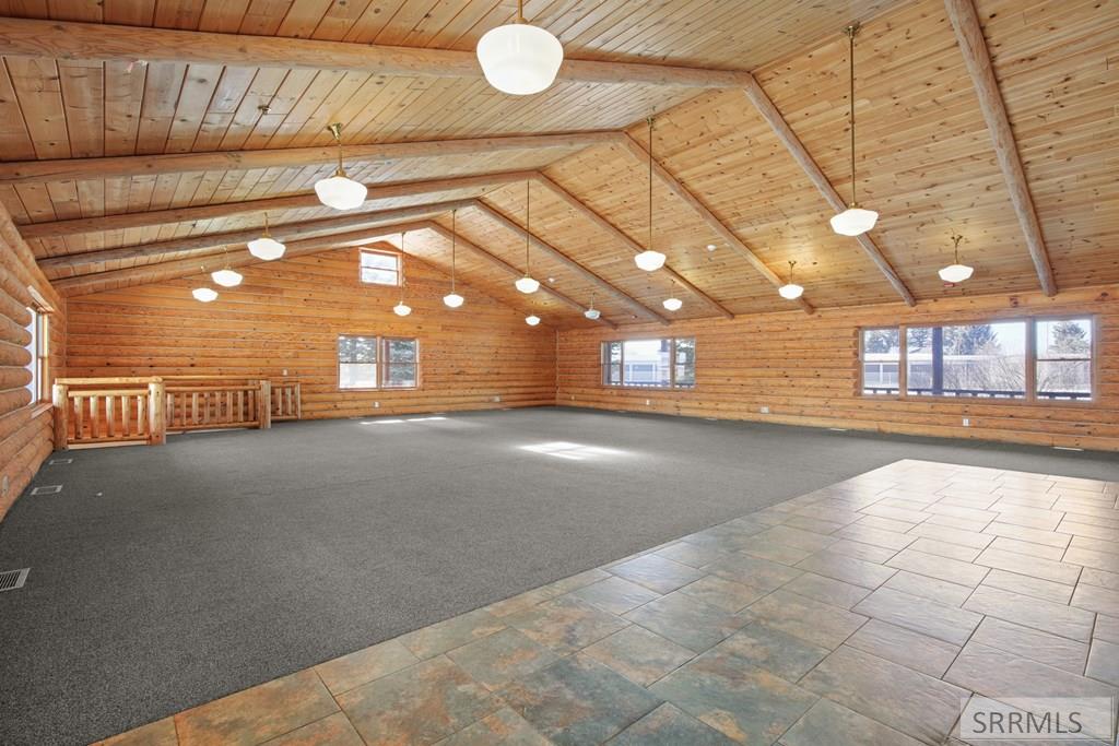 2182177 Property Photo 17