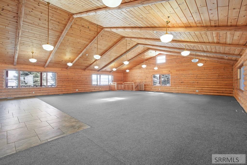 2182177 Property Photo 19