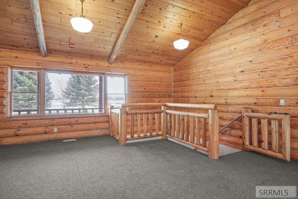 2182177 Property Photo 22